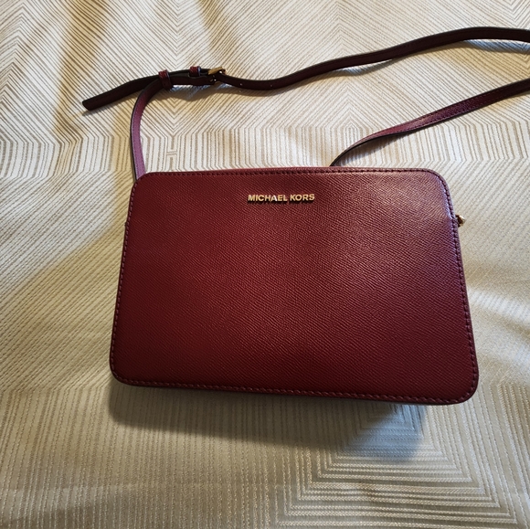 Michael Kors Handbag - Picture 2 of 2